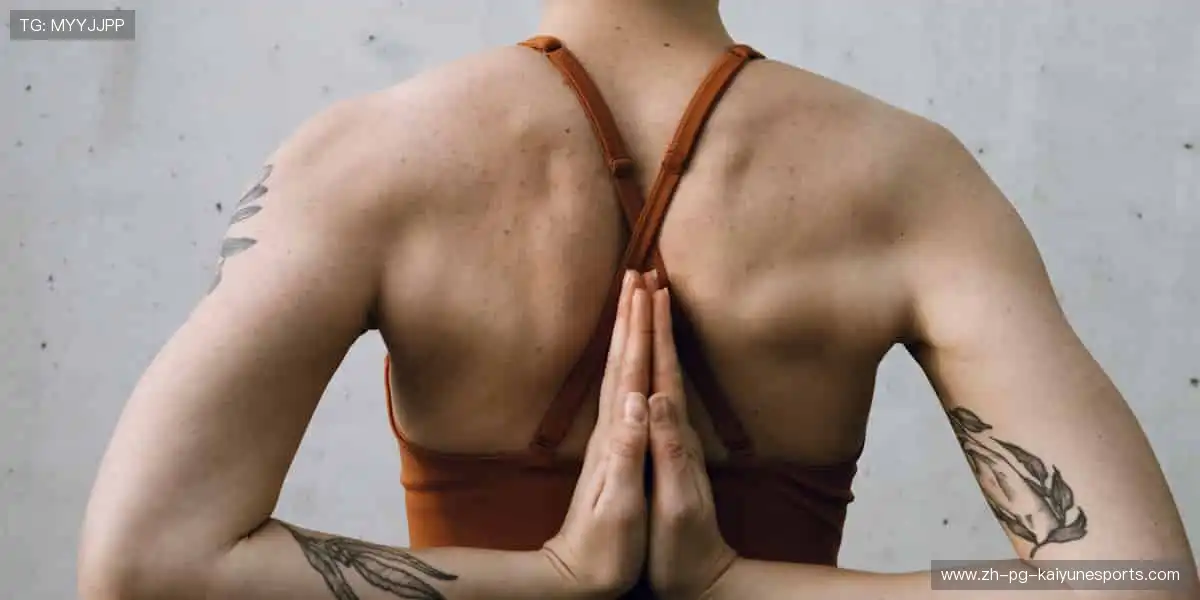 装备升级，潮流同款等你 Pick！🎁👟 专业品质，助力每一次突破！